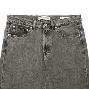 Our LegacyExtended Third Cut - Black/Grey - Image 4